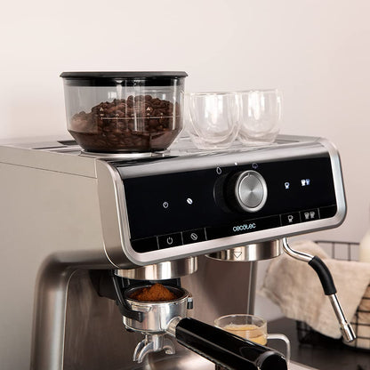 Cecotec Machine à café Express Power Espresso 20 Barista Cream. 2 Thermoblocks, 20Bars, Manomètre, Mode Auto pour 1 et 2 Café(s), Buse vapeur Orientable, Conduit pour Infusions, 2900W.