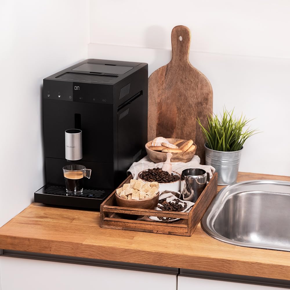 Cecotec Cafetière Superautomatique Compacte Cremmaet Compact. 1350 W, 19 Bars, Système de Chauffage par Thermobloc, Réservoir de 150 g de Café avec Moulin Intégré et 1,1 L, Nettoyage Automatique