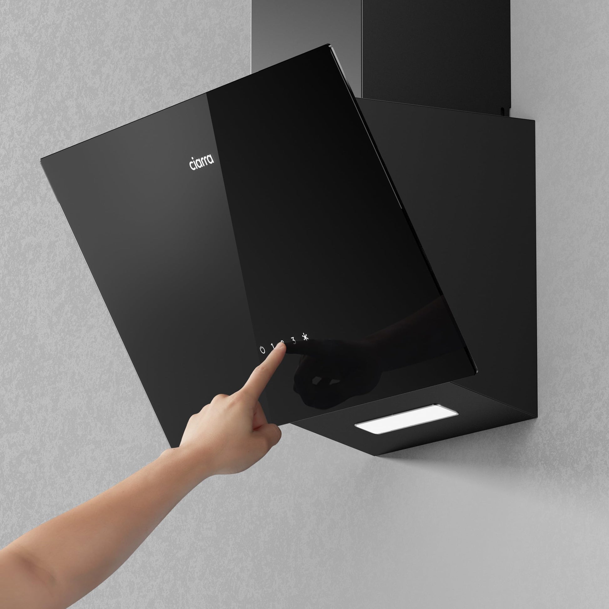 Ciarra CBCB6750C Classe A++ Hotte Murale Inclinée 60 cm 350 m³/h - 3 Vitesses - Mode Recyclage ou Evacuation - Filtre Charbon CBCF002 Inclus - Contrôle Tactile - Panneau en Verre Noir